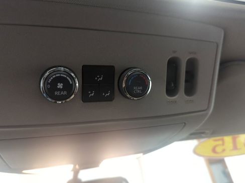 Used 2015 Nissan Armada Platinum w/ 2nd Row Captain Seat Package AWD/4WD image 20