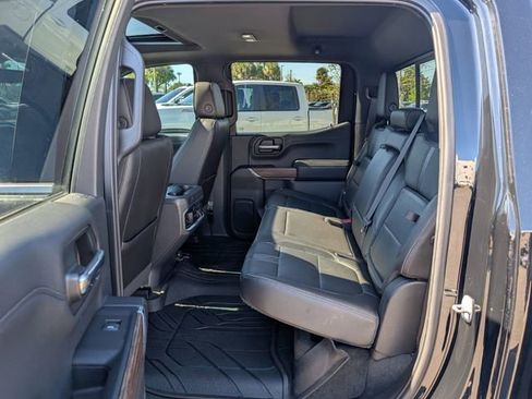 Used 2019 Chevrolet Silverado 1500 High Country w/ Technology Package image 8