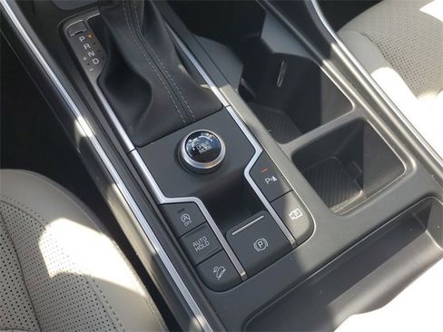Used 2025 Kia Sorento EX image 25