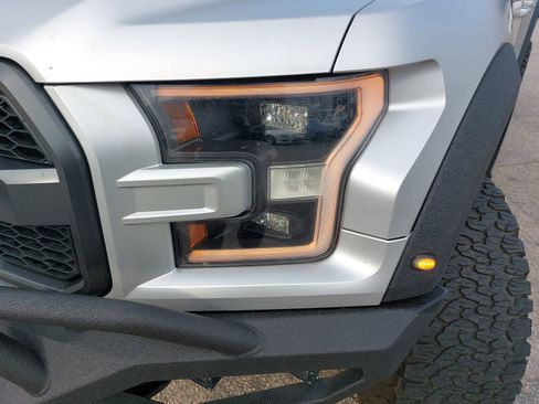 Used 2018 Ford F150 Raptor w/ Equipment Group 802A Luxury image 34