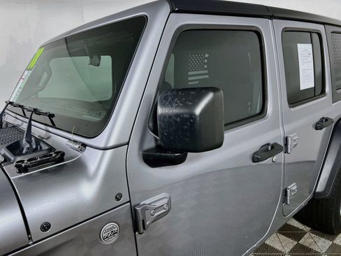 Used 2018 Jeep Wrangler Unlimited Sport S AWD/4WD image 13