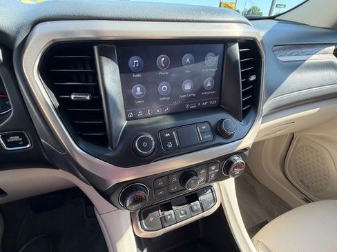 Used 2021 GMC Acadia Denali w/ Denali Technology Package FWD image 16