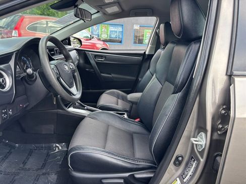 Used 2017 Toyota Corolla LE FWD image 10