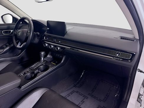 Used 2024 Honda Civic Touring image 30