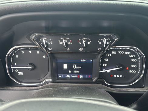 Used 2022 GMC Sierra 1500 AT4 w/ AT4 Premium Package image 16