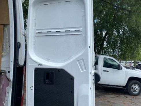 Used 2023 Mercedes-Benz Sprinter 2500 image 8