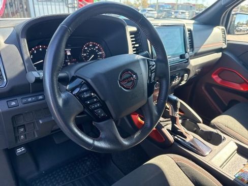 Used 2024 Nissan Frontier Pro-X image 10