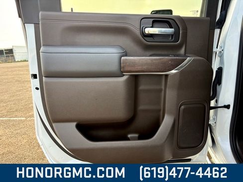 Used 2023 GMC Sierra 2500 Denali image 21