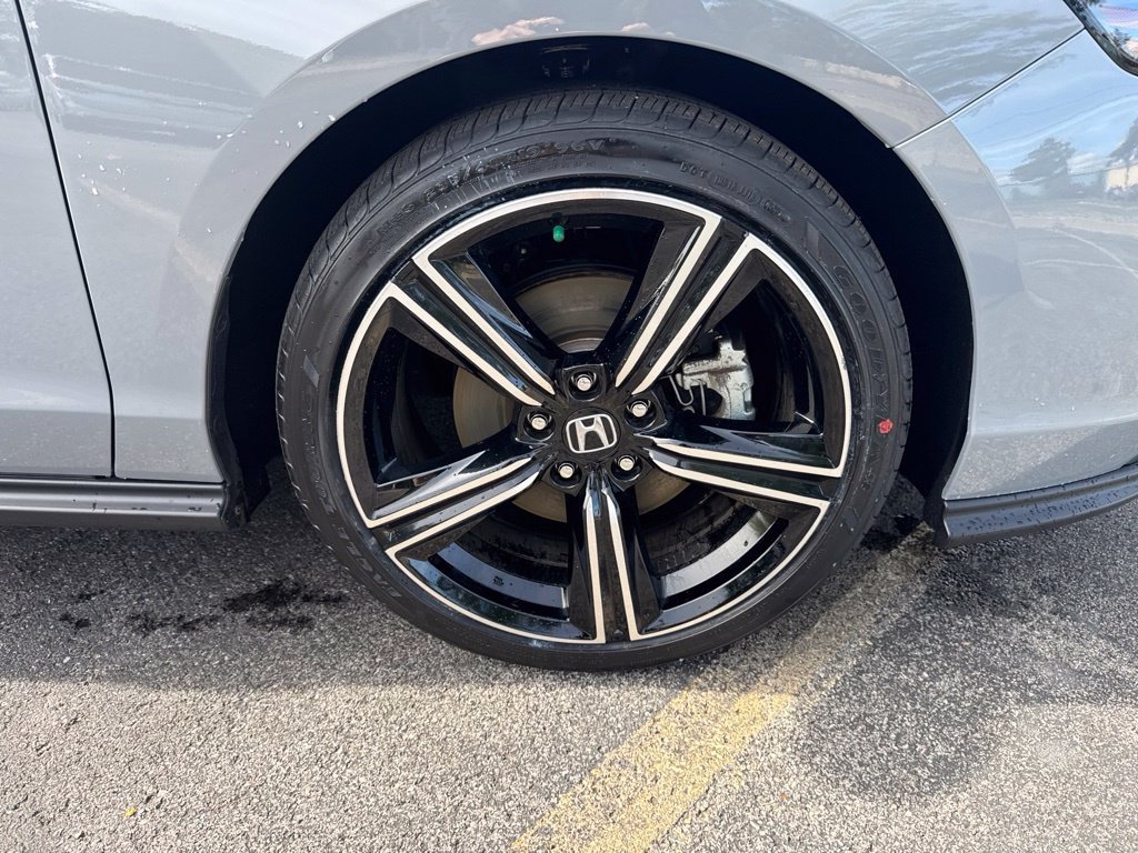 Certified 2025 Honda Accord Sport image 16