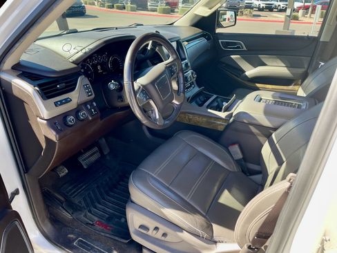 Used 2017 GMC Yukon XL Denali w/ Open Road Package image 9