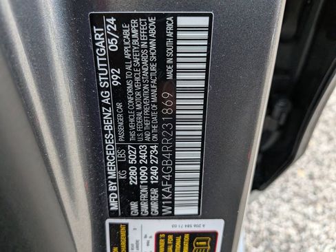 Used 2024 Mercedes-Benz C 300 Sedan image 32