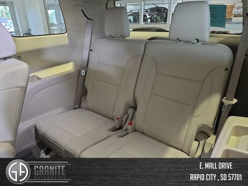 Used 2023 GMC Acadia Denali w/ Denali Technology Package AWD/4WD image 41