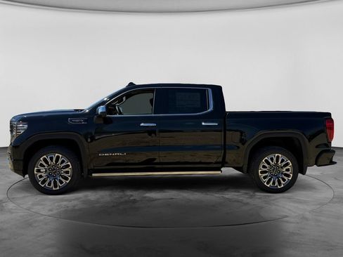 New 2026 GMC Sierra 1500 Denali Ultimate w/ LPO, Black Badging Package AWD/4WD image 4