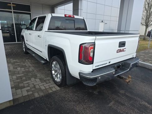 Used 2018 GMC Sierra 1500 SLT w/ SLT Premium Package image 2