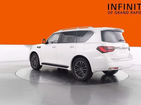 Used 2022 INFINITI QX80 Luxe AWD/4WD image 5
