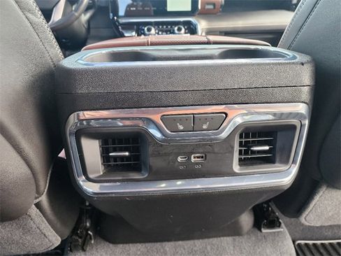 Used 2024 GMC Sierra 2500 Denali Ultimate image 33