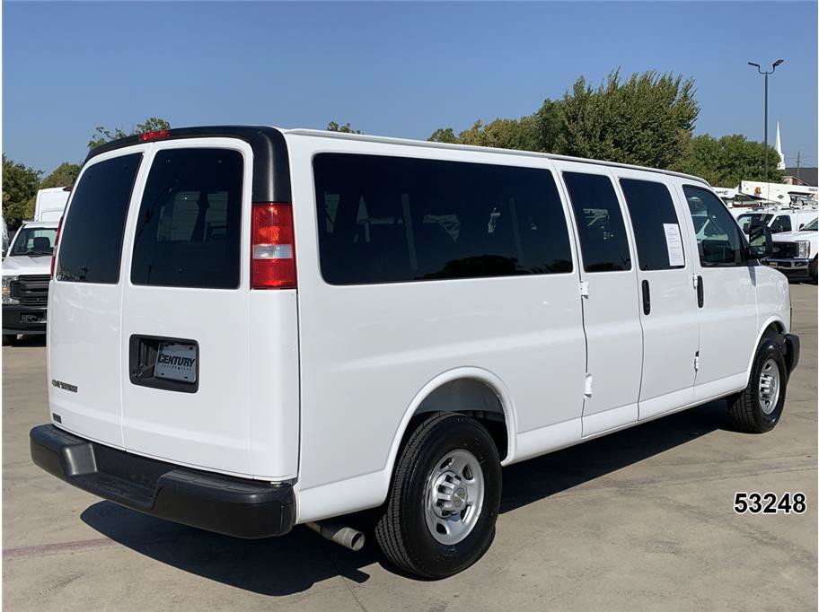 Used 2025 Chevrolet Express 3500 LS RWD image 2