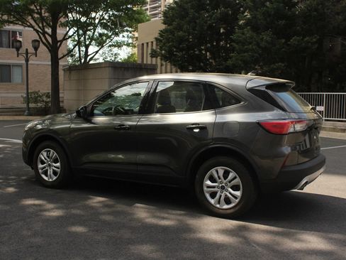Used 2020 Ford Escape S AWD/4WD image 9
