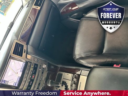 Used 2013 Lexus LX 570 4WD w/ Luxury Pkg w/Pre-crash image 24
