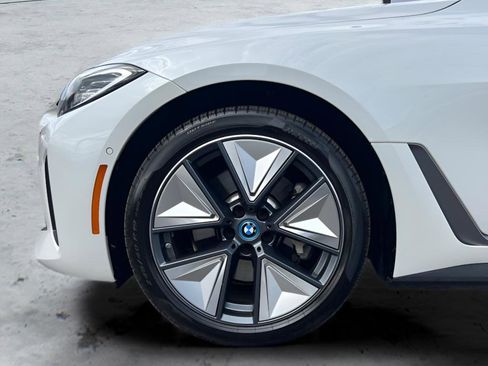 Used 2023 BMW i4 eDrive35 RWD image 42