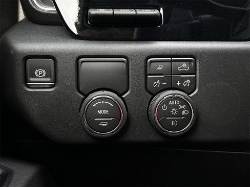 New 2026 Chevrolet Silverado 1500 LTZ w/ LTZ Premium Texas Edition image 18