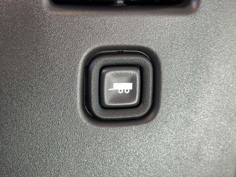 New 2025 Chevrolet Express 3500 w/ Power Convenience Package image 17