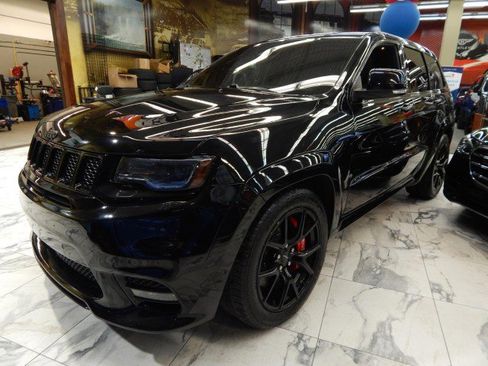 Used 2021 Jeep Grand Cherokee SRT w/ Trailer Tow Group IV image 9