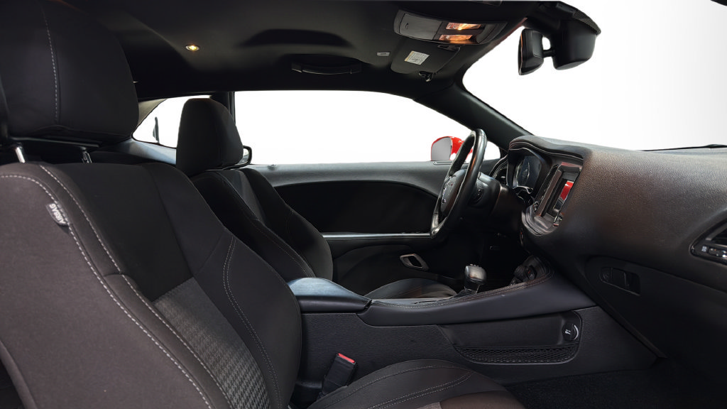 Used 2023 Dodge Challenger SXT RWD image 12