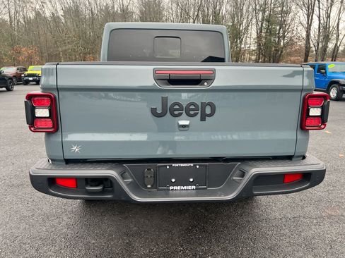 New 2026 Jeep Gladiator Sport image 6