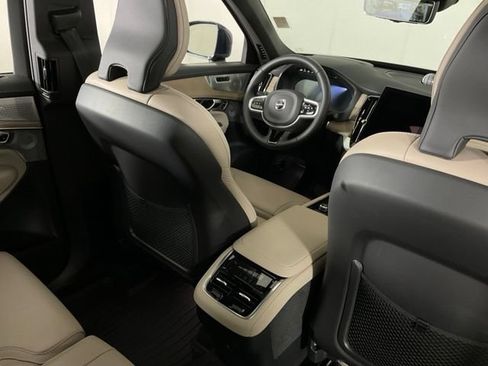 Certified 2025 Volvo XC90 B6 Ultra w/ Protection Package Premier AWD/4WD image 34