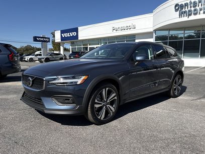New 2026 Volvo V60 B5 Cross Country Plus w/ Protection Package Premier