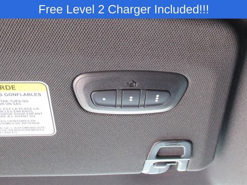 Used 2025 Dodge Charger R/T w/ Quick Order Package 25M R/T image 21