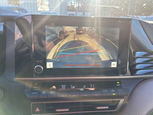 New 2026 Toyota Camry SE image 5