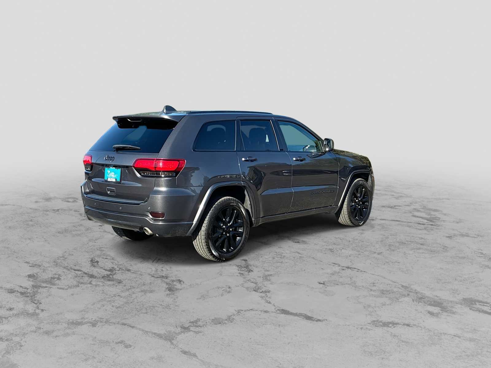 Used 2018 Jeep Grand Cherokee Altitude AWD/4WD image 8
