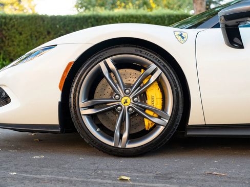 Used 2023 Ferrari 296 GTS image 26