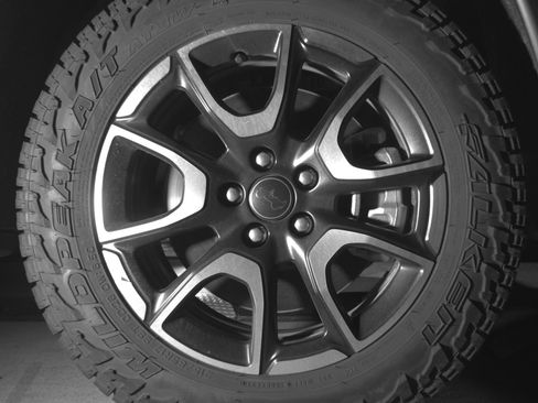 Used 2025 Jeep Compass Trailhawk AWD/4WD image 13