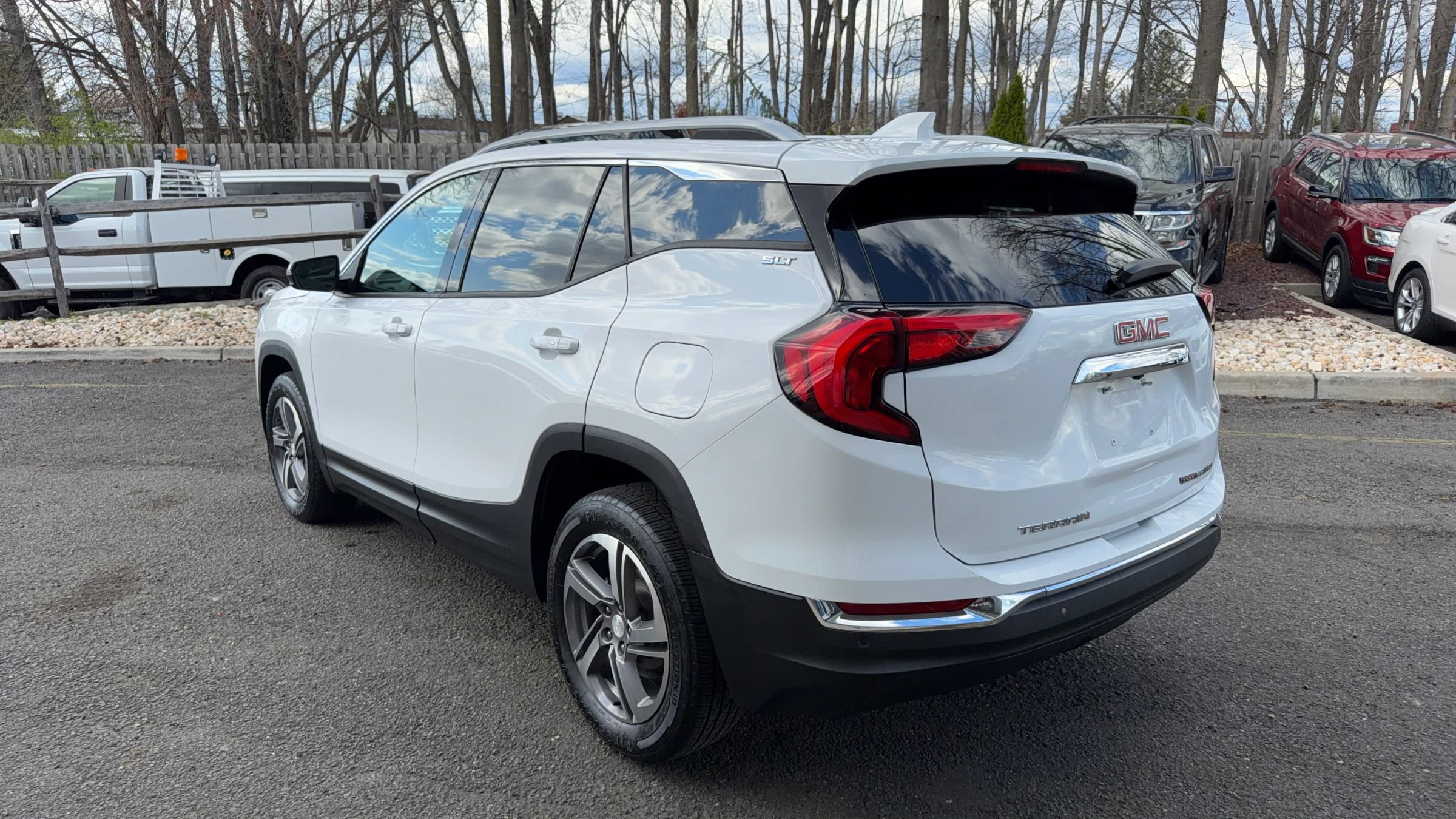 Used 2018 GMC Terrain SLT w/ Infotainment Package II AWD/4WD image 7