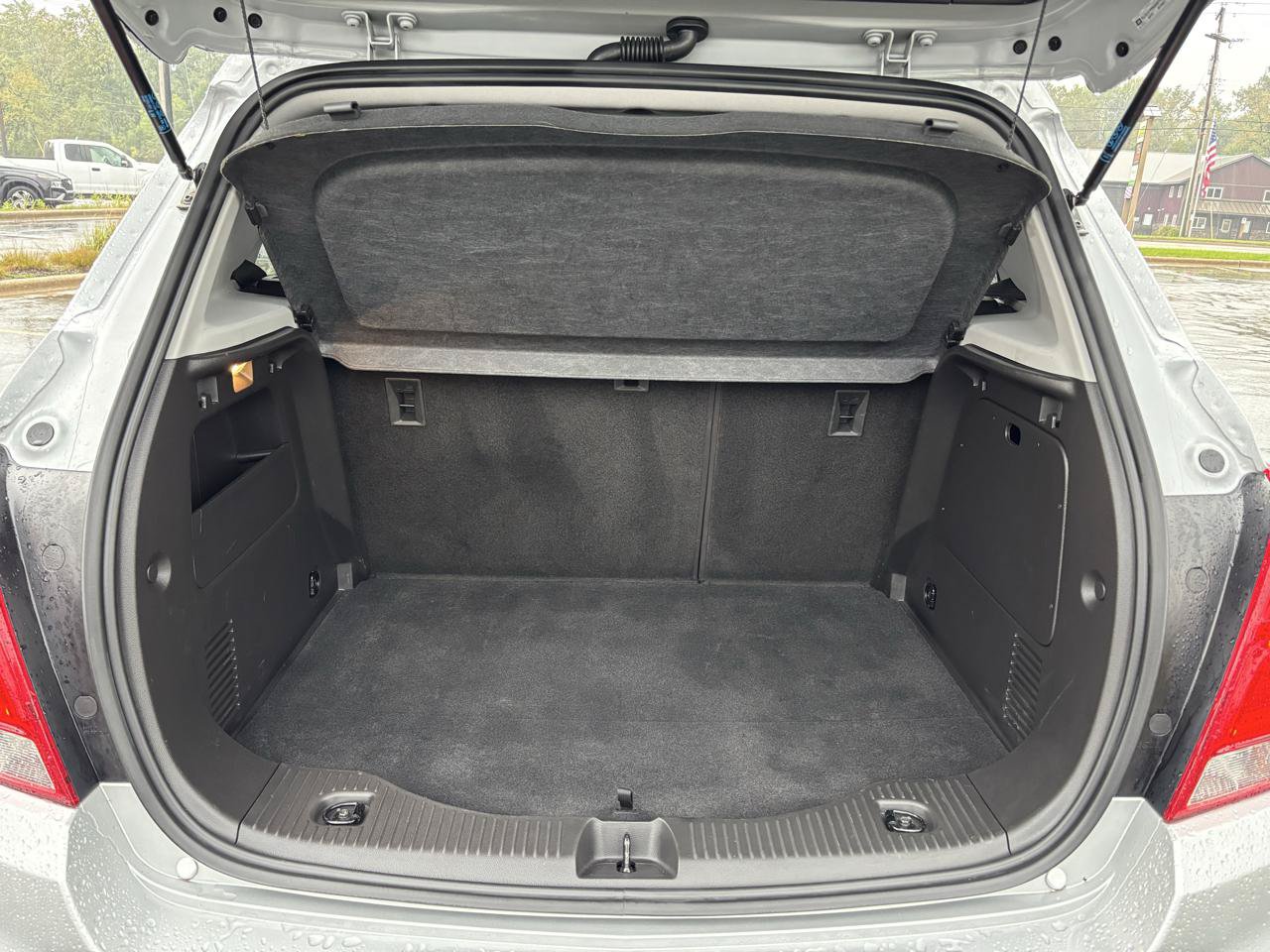 Used 2019 Chevrolet Trax LT w/ LT Convenience Package FWD image 36