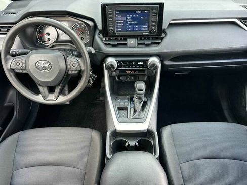 Used 2021 Toyota RAV4 LE image 15