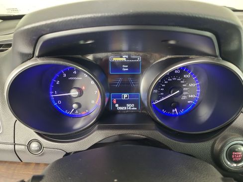 Used 2017 Subaru Outback 2.5i Limited AWD/4WD image 12
