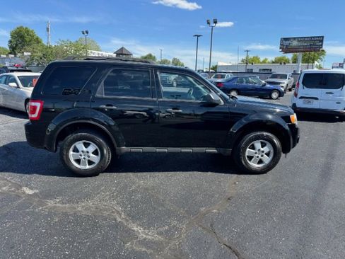Used 2012 Ford Escape XLT AWD/4WD image 4
