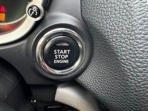 Used 2022 Mitsubishi Eclipse Cross SE image 17