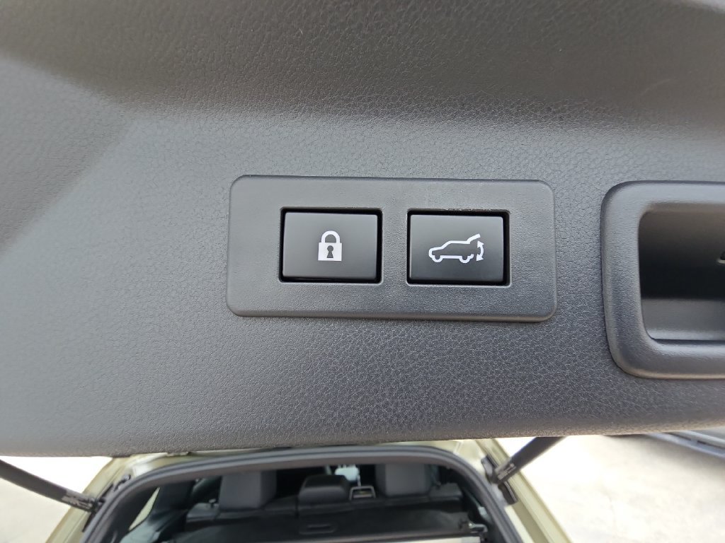 Used 2025 Subaru Forester Limited w/ Popular Package #2 AWD/4WD image 34