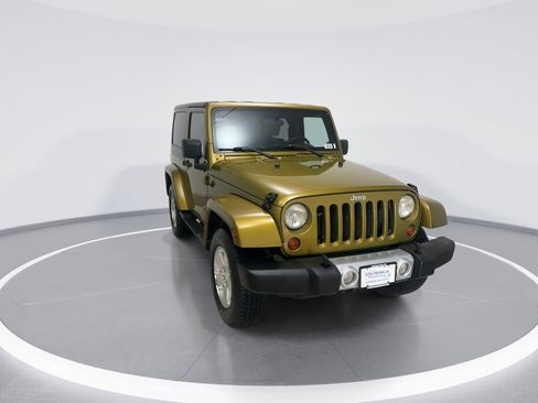 Used 2008 Jeep Wrangler Sahara w/ PWR Convenience Group AWD/4WD image 2