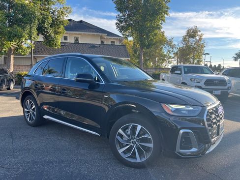 Used 2025 Audi Q5 2.0T Premium image 3