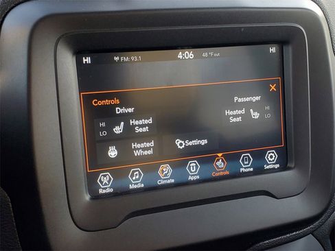 Used 2020 Jeep Renegade Limited w/ Safety and Security Group image 22