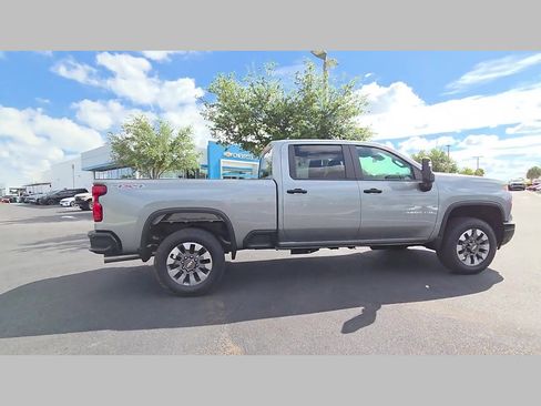 New 2026 Chevrolet Silverado 2500 Custom w/ Custom Value Package AWD/4WD image 15