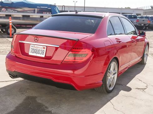 Used 2013 Mercedes-Benz C 250 Sedan image 9
