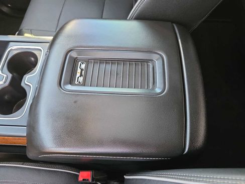 Used 2018 Chevrolet Silverado 1500 High Country AWD/4WD image 20