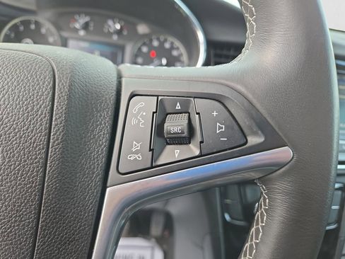 Used 2022 Buick Encore Preferred w/ Safety Package image 19